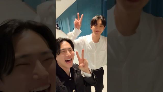 함께 치즈할 사람 발견! | #Shorts #SUHO #CHANYEOL #CheeseChallenge