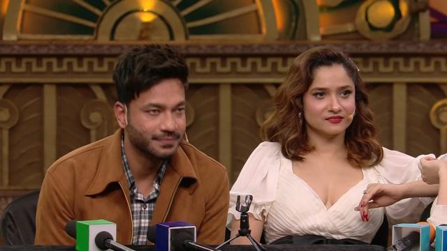 The contestants are interrogated