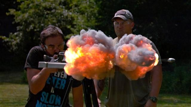 The FATTEST muzzle flash - 100,000 FPS