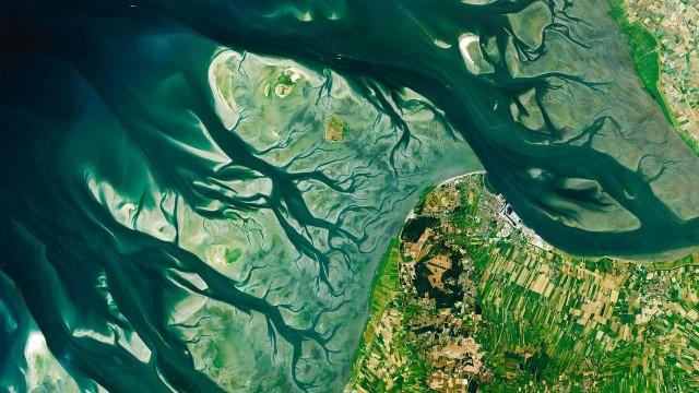 Deutschland aus dem All - Ein Meer von Farben