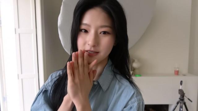 'L'Officiel Magazine' Photo Shoot Behind 