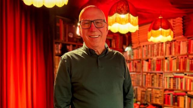 Sounds Like It's Christmas with Ken Bruce