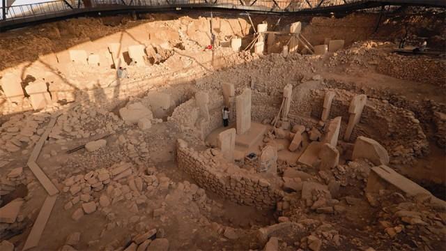 世界最古！1万2000年前の巨石遺跡