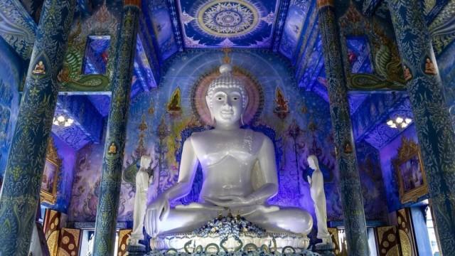 Tha Ton (scuola) → Baan Jator (villaggio) → Chiang Rai (santuario dei Pilastri)