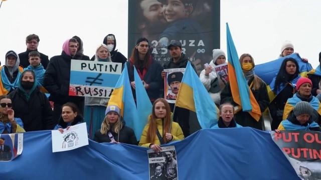 Russische Journalisten informieren -  Türkei: Russen ohne Land und Zuflucht