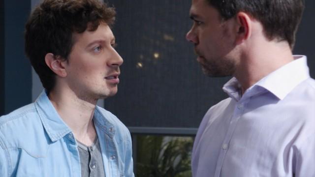 Ramiro se quita la careta con Clemente