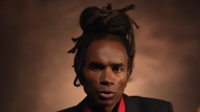 IL FAIT SEMBLANT DE CHANTER ET DEVIENT UNE STAR MONDIALE DE LA CHANSON !