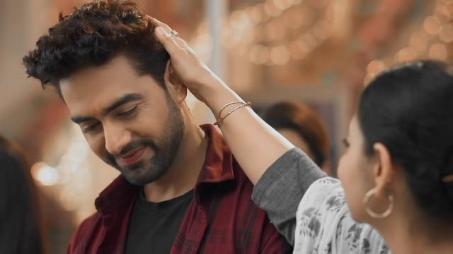 Abhira Makes a Firm Choice 