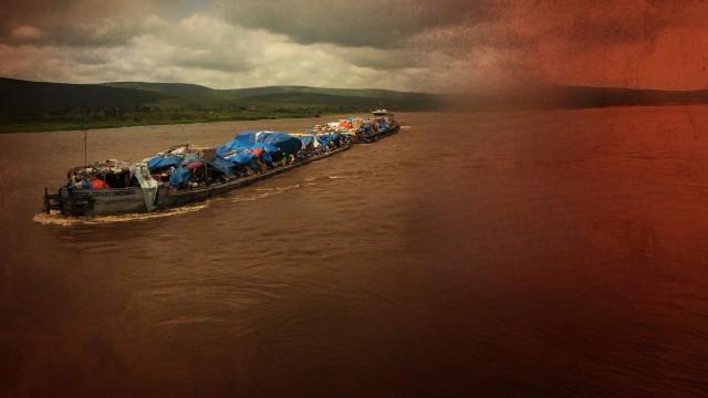 Congo River, on the brink of sinking