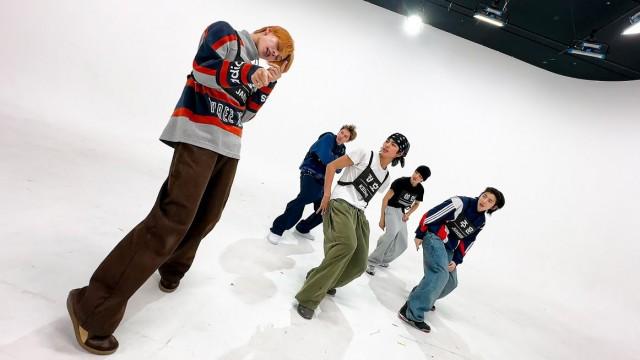 ‘GO!’ Dance Practice (Moving ver.)