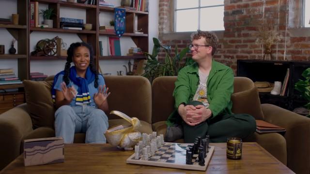  Why do British People Sing in American Accents? | Akilah Hughes Asks Hank Anything