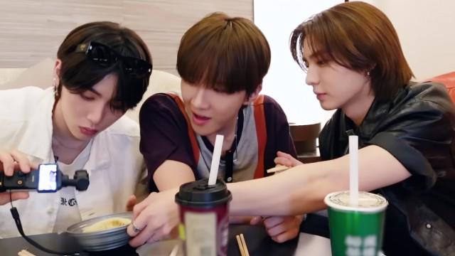 Chinese Gen Z Desserts Review & Mukbang in Shanghai