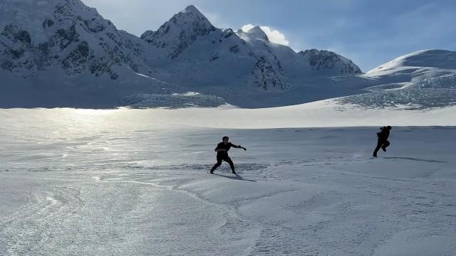 'FaSHioN' Official MV Behind