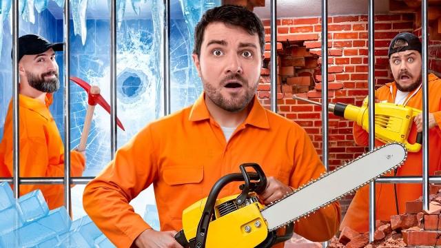 PRISON DE GLACE VS PRISON DE BRIQUES : qui s'évadera en premier ?