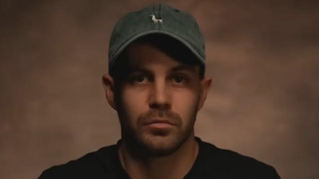 TRIBUS C*NNIBALES, CHIMPANZÉS, LIONS… IL PHOTOGRAPHIE DES MOMENTS ET DES ANIMAUX RARISSIMES