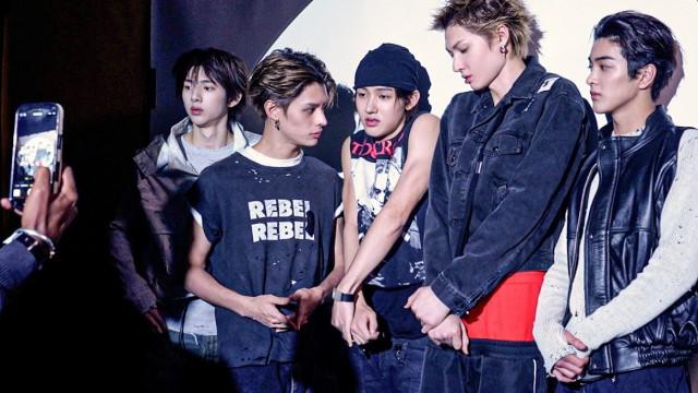 iHeartRadio LIVE behind