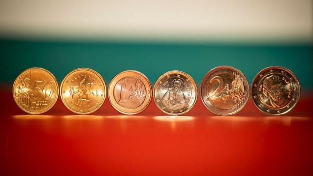 What does adopting the euro mean for Bulgaria?