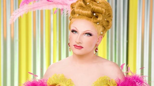 Bianca Del Rio & Plasma BFGAY It Up! (S18E09)