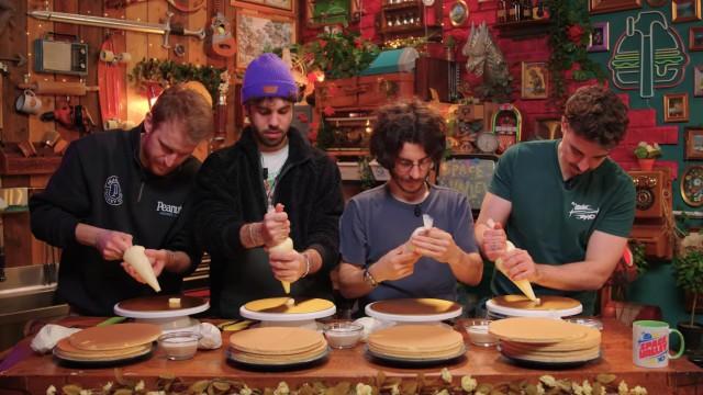 La SFIDA delle TORTE! - Chi la DECORA meglio?