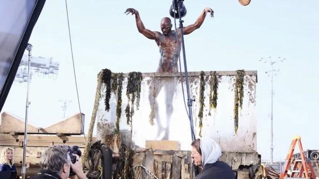 Media crash course & a crazy nude photoshoot with Rankin!