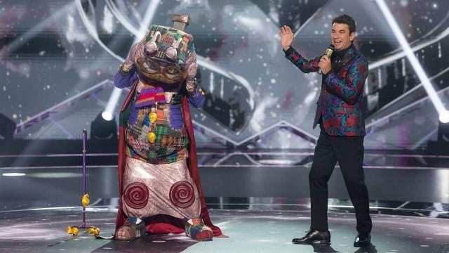 Detrás de Fregona y Caracol