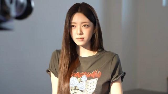 EP.251 YEJI's Roger Vivier & YUNA's 'Harper's BAZAAR' Photo Shoot Behind