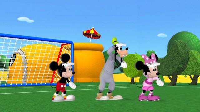 Goofy's Swingin' Soccer