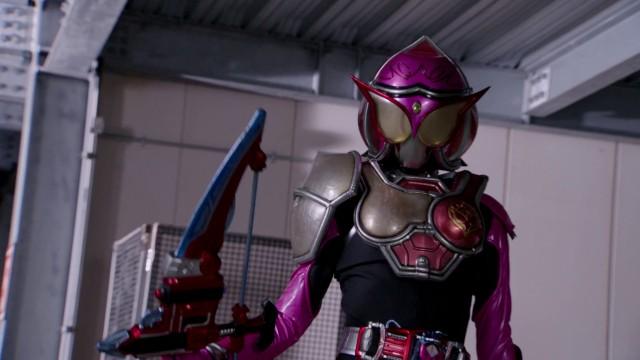 桃のライダー、マリカ光臨！