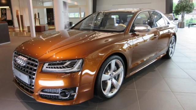 Audi S8