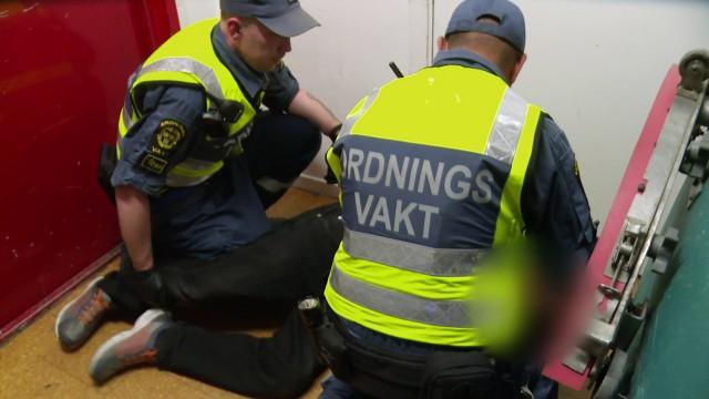 Våldsam situation för ordningsvakter