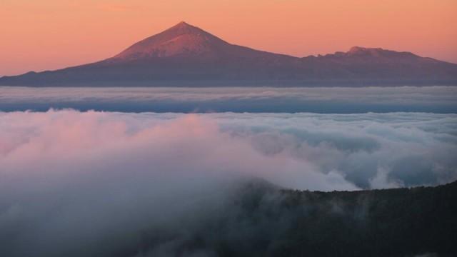 Die Kanarischen Inseln (2) Felsenküste und Vulkane