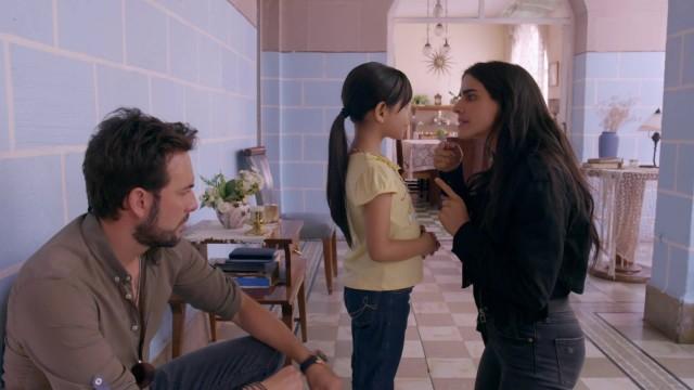 Rosario y El Ángel van por Laura Peralta