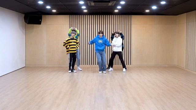 ‘Angel Or Devil’ Dance Practice