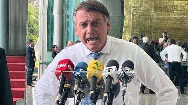 #109: Bolsonaro, os militares e o rebanho