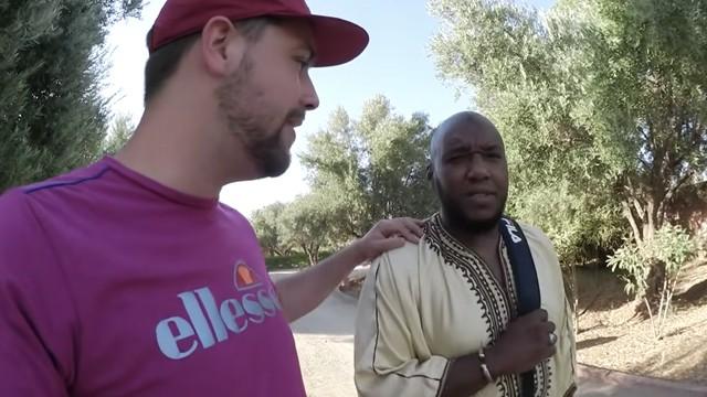 LeBouseuh pète un plomb et casse son écran