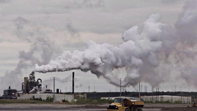 Pétrole : le double discours climatique