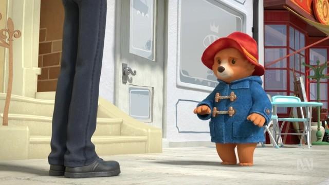 Paddington Meets a Police Officer