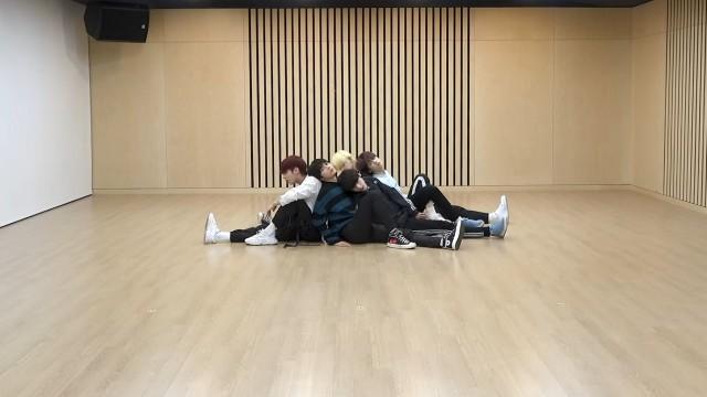 'Can't You See Me?' Dance Practice