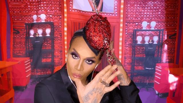 Season 13: Fascinating Fascinators