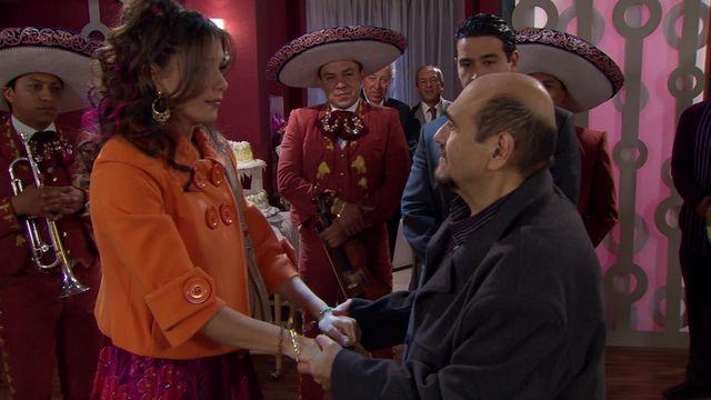 David se enfrenta a Torres