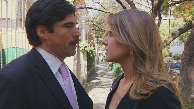 Marcial se aprovecha de Maité