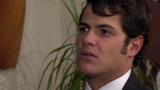 Alcides va a confesar su homosexualidad