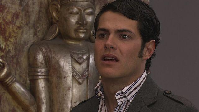 Sebastián descubre a Monse en el hospital