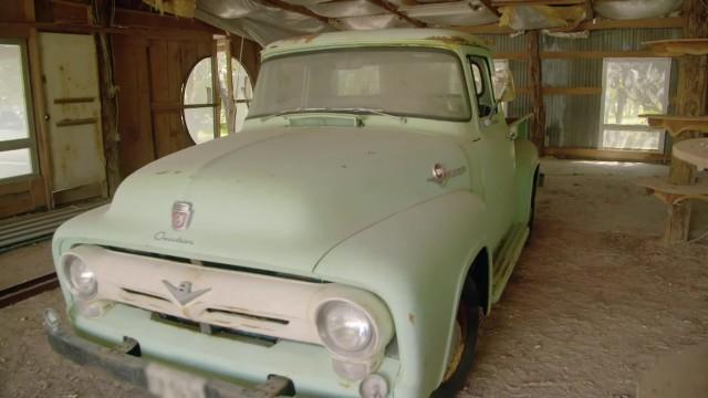 Cherrybomb '56 Ford Truck