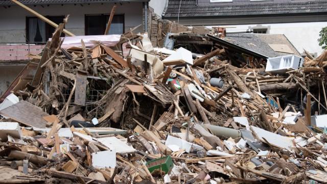 Trauer, Zerstörung, Hilfe – Die Tage nach der Flut