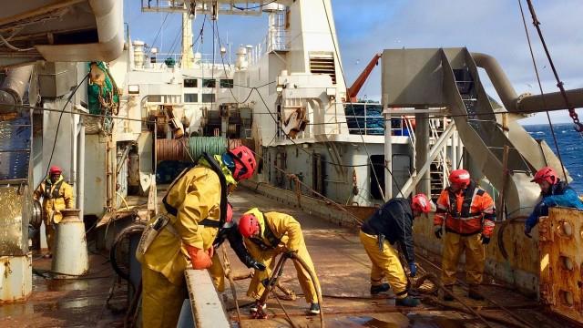 Der Krieg um den Wildfisch - Auf einem Trawler vor den Färöer-Inseln