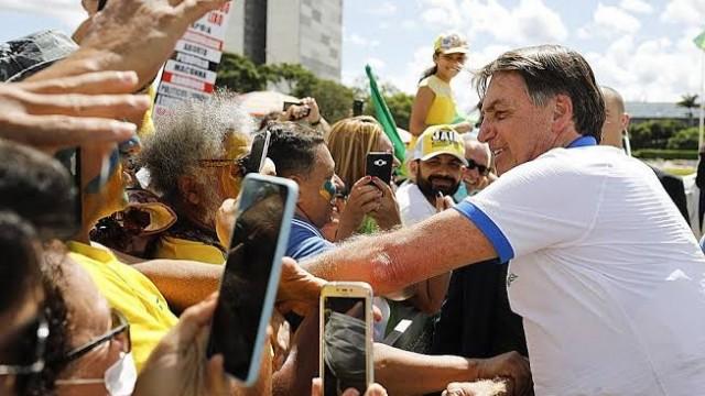 #162: O vale-tudo de Bolsonaro