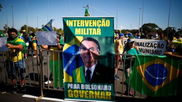 #169: O vírus mal-disfarçado do bolsonarismo