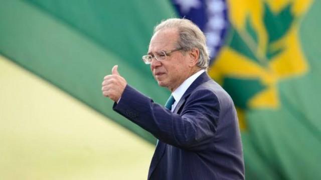 #171: Paulo Guedes cai do paraíso fiscal no colo do Arenão