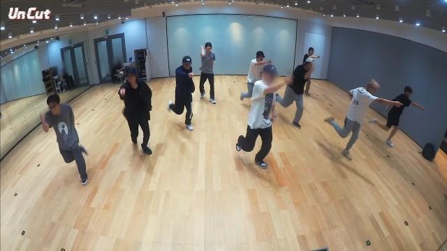 Take #4 : 'Favorite (Vampire)' Dance Practice Behind the Scene